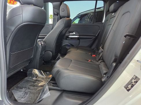 Certified 2022 Mercedes-Benz GLB 250 4MATIC image 14
