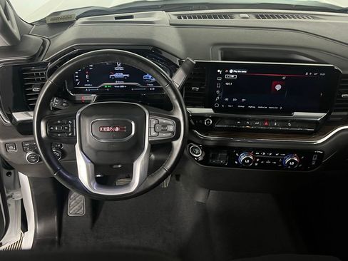 Used 2023 GMC Sierra 1500 SLE image 16