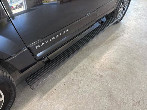 Used 2015 Lincoln Navigator 4WD image 94