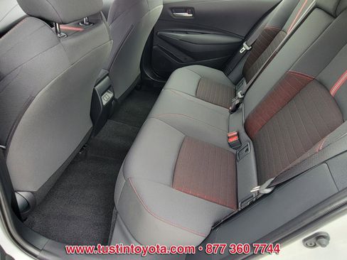 Used 2026 Toyota Corolla SE FWD image 11