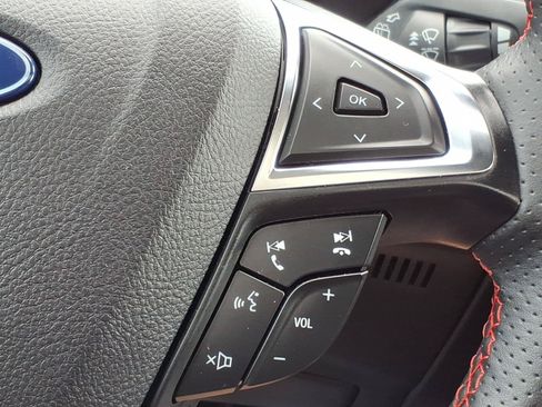 Certified 2024 Ford Edge ST-Line AWD/4WD image 26