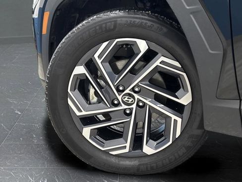 Used 2025 Hyundai Tucson Limited image 38