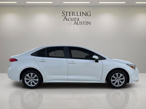 Used 2024 Toyota Corolla LE FWD image 4