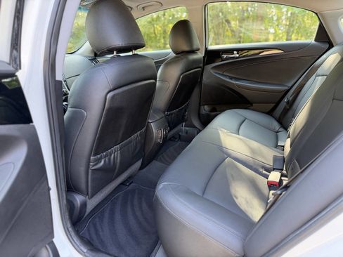Used 2011 Hyundai Sonata Limited image 10