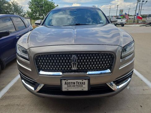 Used 2019 Lincoln Nautilus Select FWD image 2