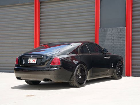 Used 2019 Rolls-Royce Wraith RWD image 15