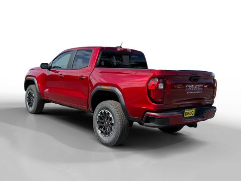 New 2026 GMC Canyon AT4 AWD/4WD image 3
