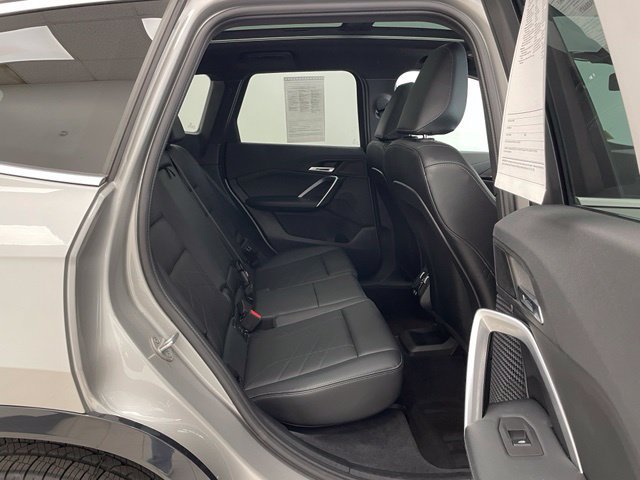 Used 2025 BMW X1 xDrive28i AWD/4WD image 14