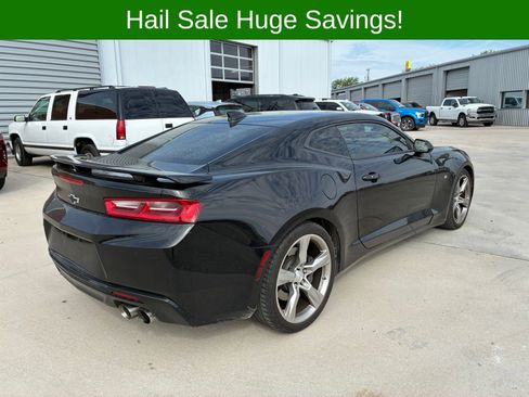 Used 2018 Chevrolet Camaro SS RWD image 9