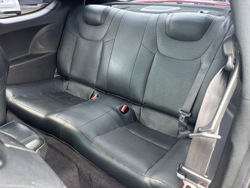 Used 2013 Hyundai Genesis 3.8 image 8