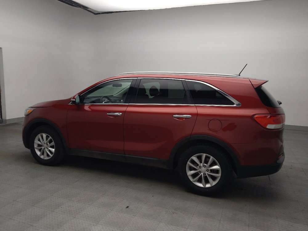 Used 2018 Kia Sorento FWD V6 image 3