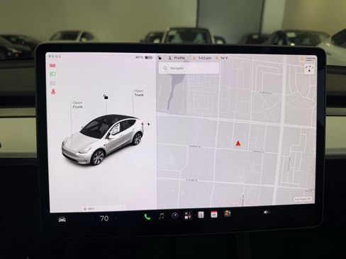 Used 2021 Tesla Model Y Long Range AWD/4WD image 12