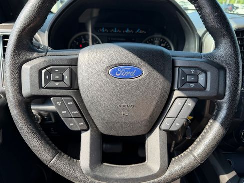 Used 2016 Ford F150 XLT w/ Equipment Group 302A Luxury RWD image 11