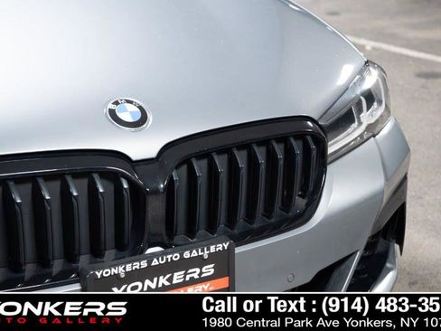 Used 2023 BMW 540i xDrive w/ M Sport Package image 10