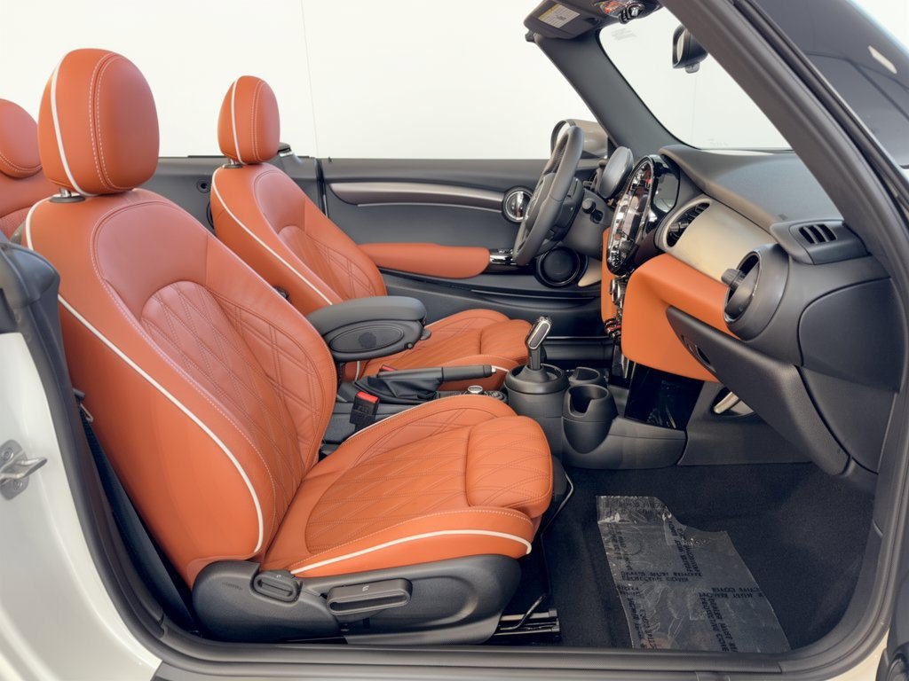 Certified 2024 MINI Cooper Convertible w/ Signature Upholstery Package FWD image 30