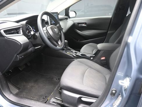 Used 2021 Toyota Corolla LE w/ LE Convenience Package FWD image 17