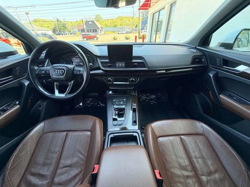 Used 2019 Audi Q5 2.0T Premium AWD/4WD image 19