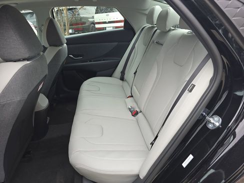 New 2026 Hyundai Elantra Limited image 13