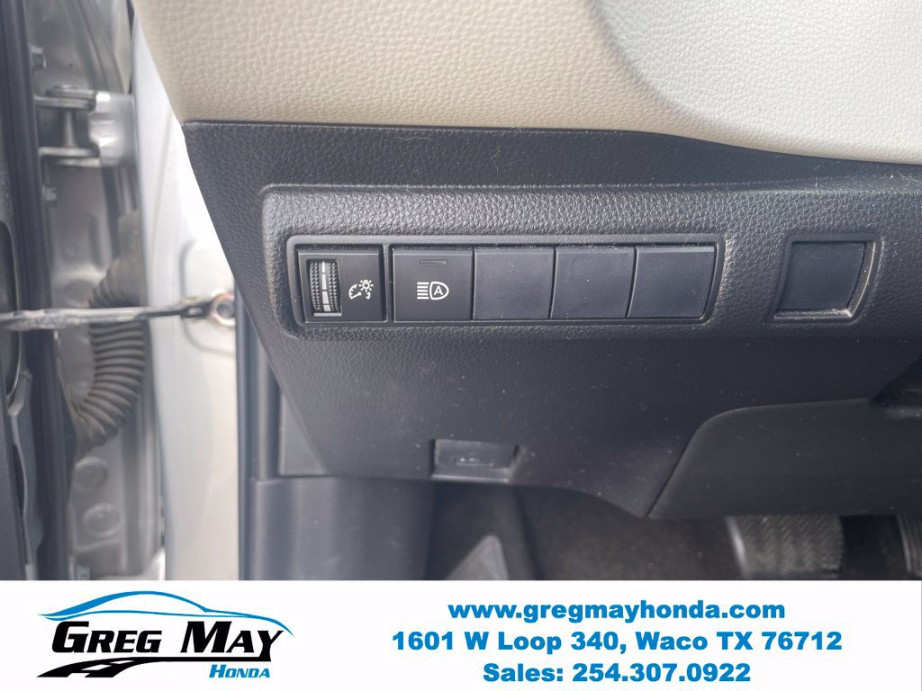 Used 2021 Toyota Corolla LE FWD image 14