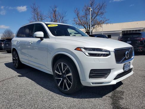 Used 2020 Volvo XC90 T6 Momentum w/ Protection Package Premier image 3
