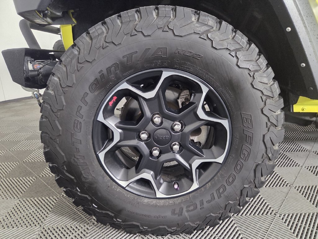 Used 2024 Jeep Wrangler Sport AWD/4WD image 9