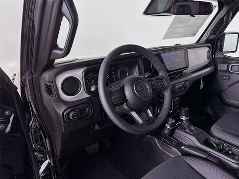 New 2026 Jeep Gladiator Sport image 9