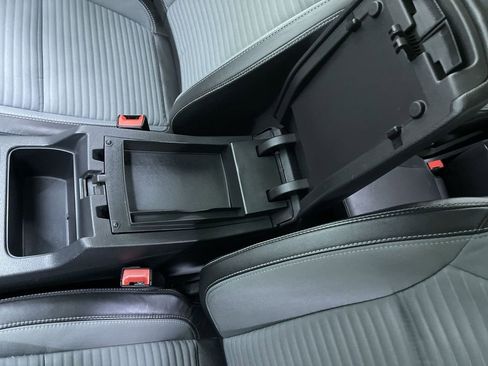 Used 2018 Ford Escape SE w/ SE Sport Appearance Package image 26