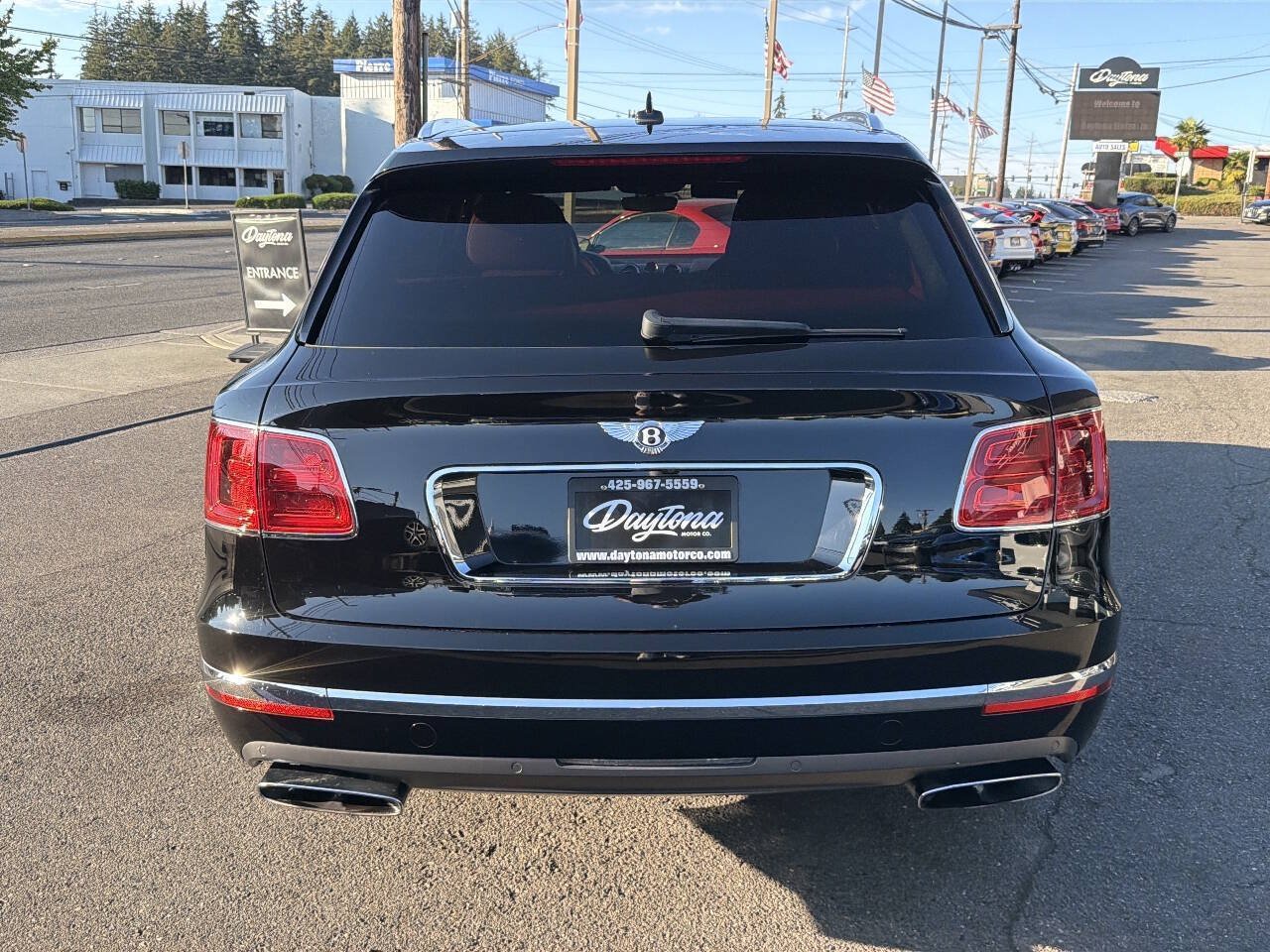 Used 2017 Bentley Bentayga AWD/4WD image 5