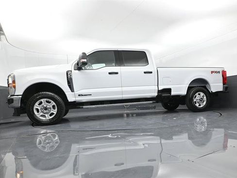 Certified 2026 Ford F350 XLT w/ FX4 Off-Road Package AWD/4WD image 33