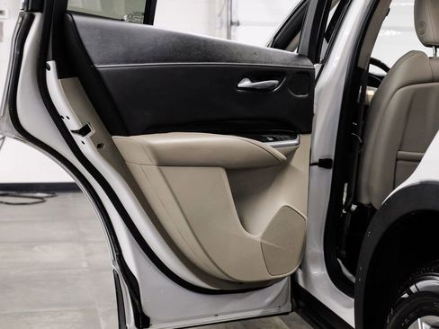 Used 2021 Cadillac XT4 Premium Luxury FWD image 52
