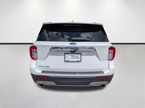 Used 2022 Ford Explorer Limited w/ Equipment Group 301A RWD image 5