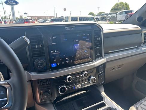 Used 2026 Ford F350 Platinum w/ Platinum Plus Package AWD/4WD image 24
