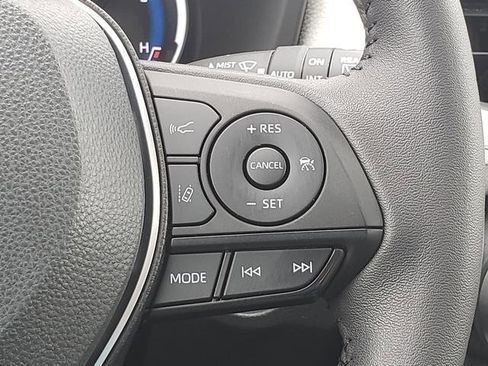 Used 2023 Toyota RAV4 XLE Premium image 26