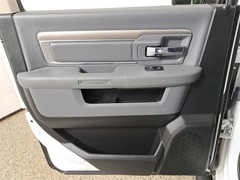 Used 2019 RAM 1500 Big Horn image 14