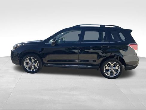 Used 2017 Subaru Forester 2.5i Touring AWD/4WD image 8