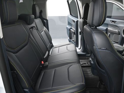 Certified 2025 Ford Maverick Lobo image 10