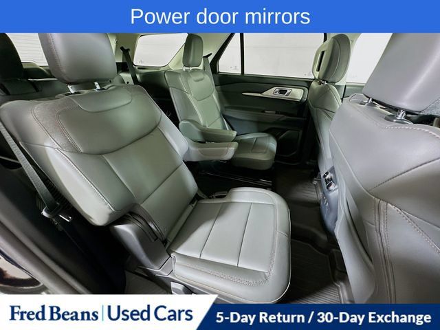 Used 2026 Ford Explorer Active AWD/4WD image 36