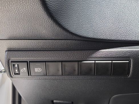 Used 2023 Toyota Corolla LE FWD image 31