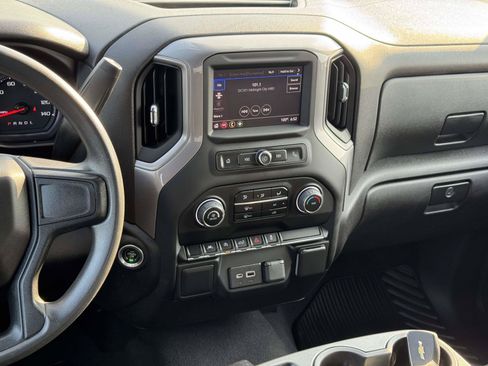 Used 2022 Chevrolet Silverado 1500 Custom AWD/4WD image 3