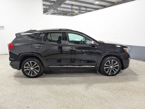 Used 2018 GMC Terrain Denali w/ Advanced Safety Package AWD/4WD image 2