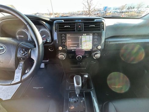 Used 2024 Toyota 4Runner TRD Off-Road Premium image 26