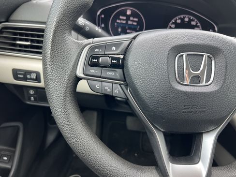 Used 2018 Honda Accord LX image 19