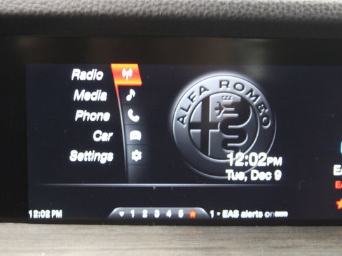 Used 2019 Alfa Romeo Stelvio Ti image 26