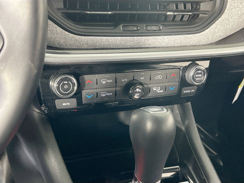 Used 2022 Jeep Compass Latitude w/ Convenience Group image 15