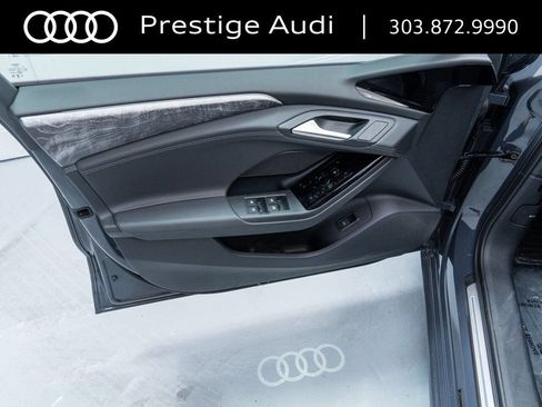 New 2025 Audi A6 e-tron Premium image 20