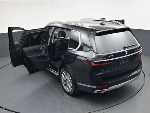 Used 2026 BMW X7 xDrive40i AWD/4WD image 45
