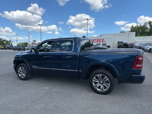 Used 2022 RAM 1500 Limited w/ Body Color Bumper Group AWD/4WD image 10