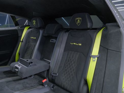 Used 2023 Lamborghini Urus Performante image 30