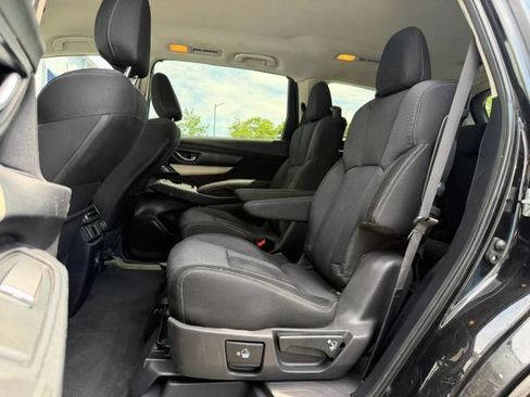 Used 2022 Subaru Ascent Premium w/ Convenience Package AWD/4WD image 11