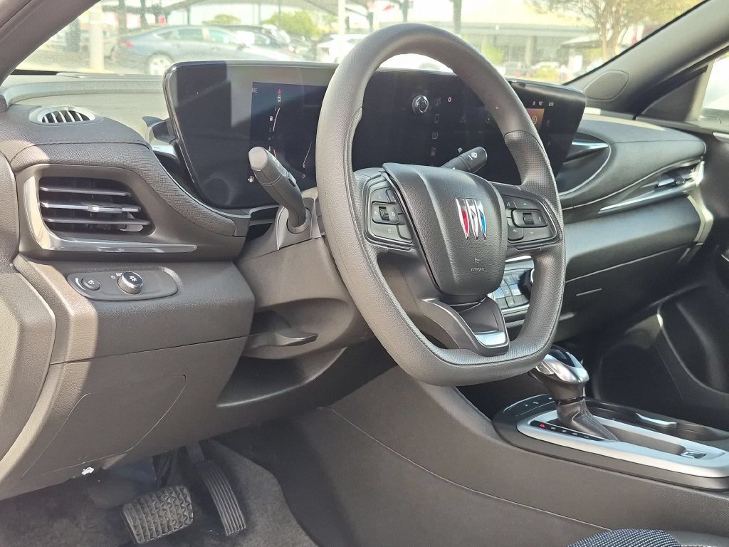 Used 2026 Buick Envista Preferred FWD image 12
